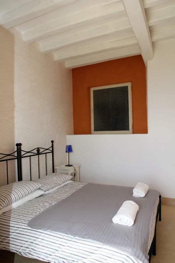 Alicudi Giardino Dei Carrubi- Al Gradino 365 Bed & Breakfast Екстериор снимка